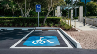 Stationnement handicap Gratuité en Europe, ce qui change en 2025 !