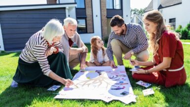 Cet été, rapprochez les générations avec ces défis à faire en famille, en s’amusant !